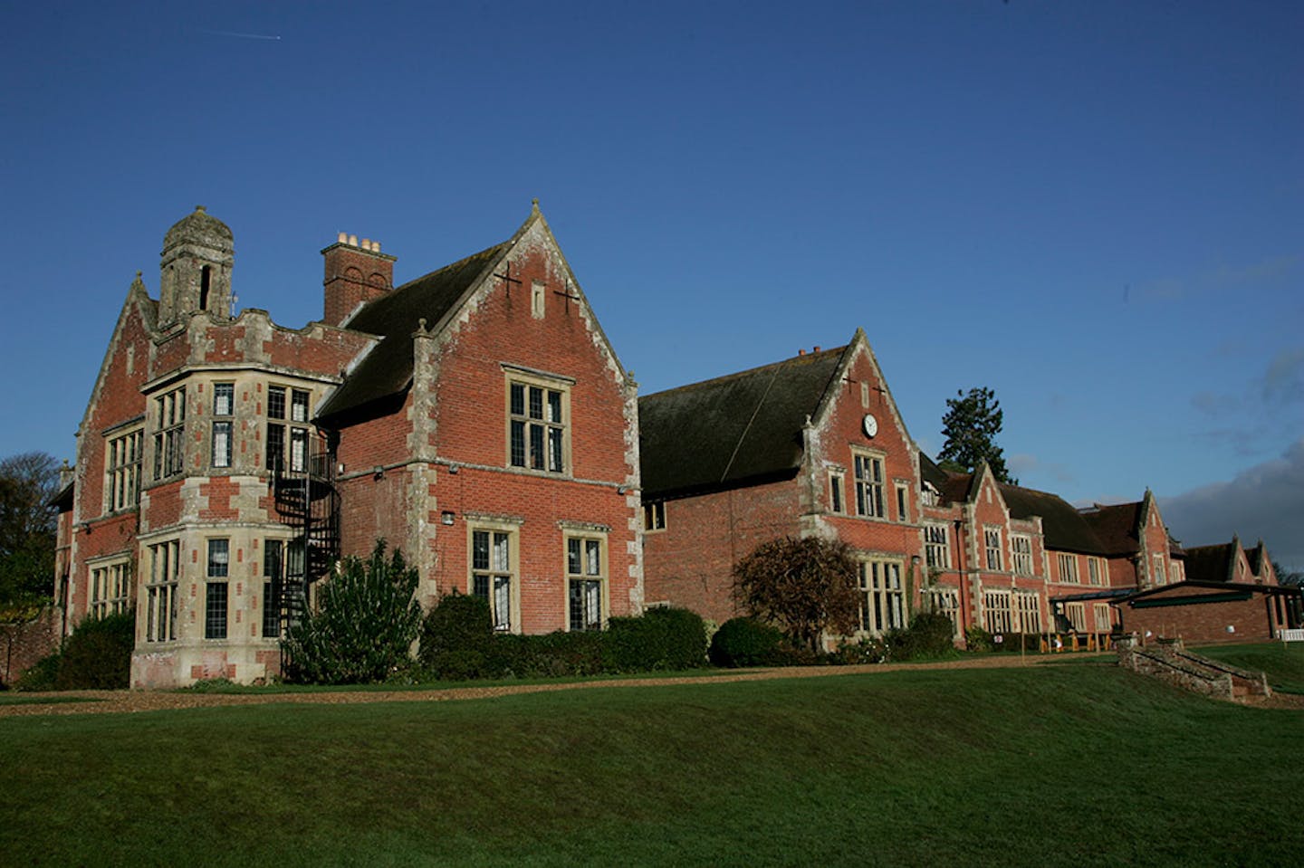 Forres Sandle Manor School